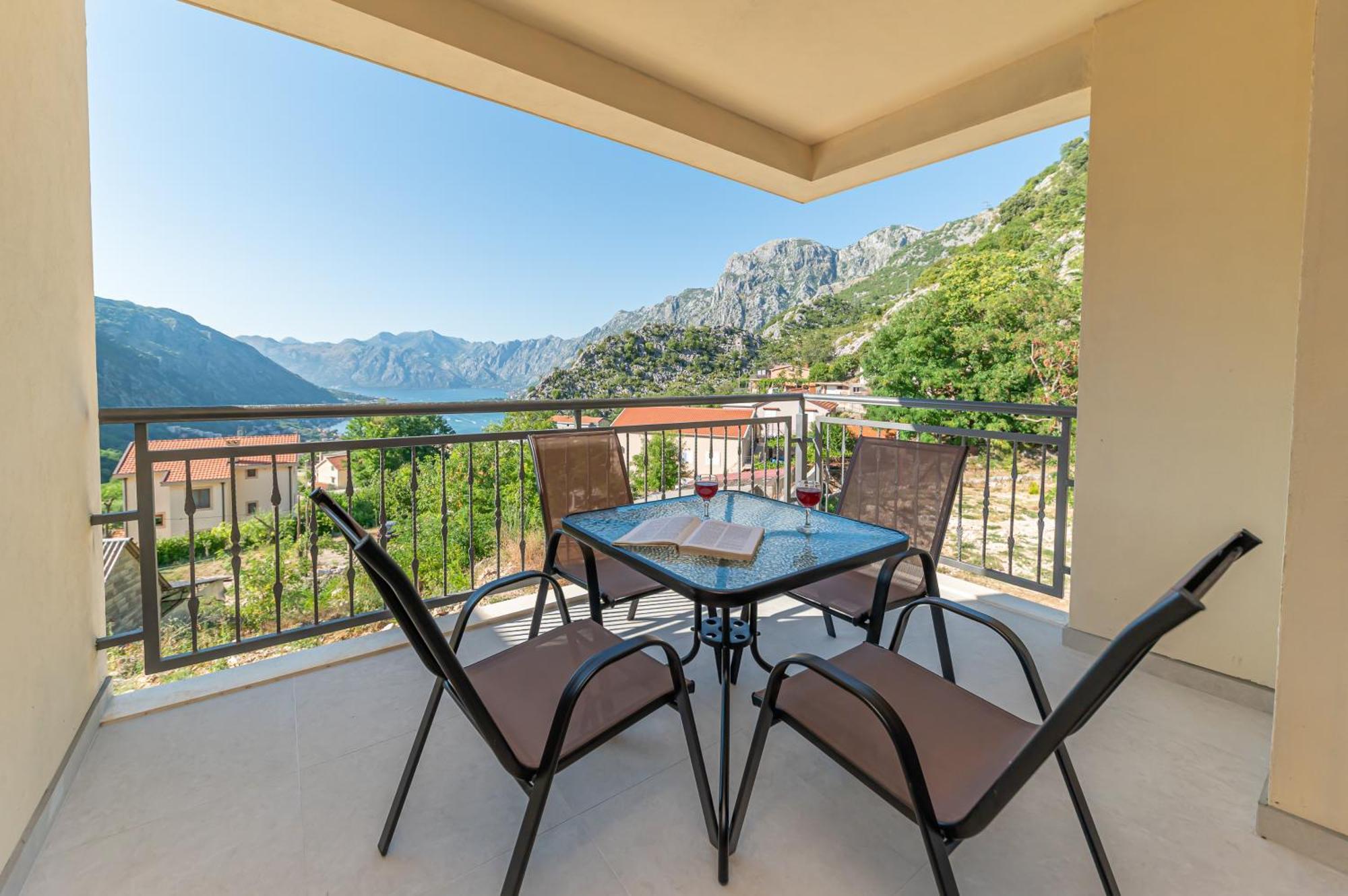 Appartement Red Hill à Kotor Extérieur photo