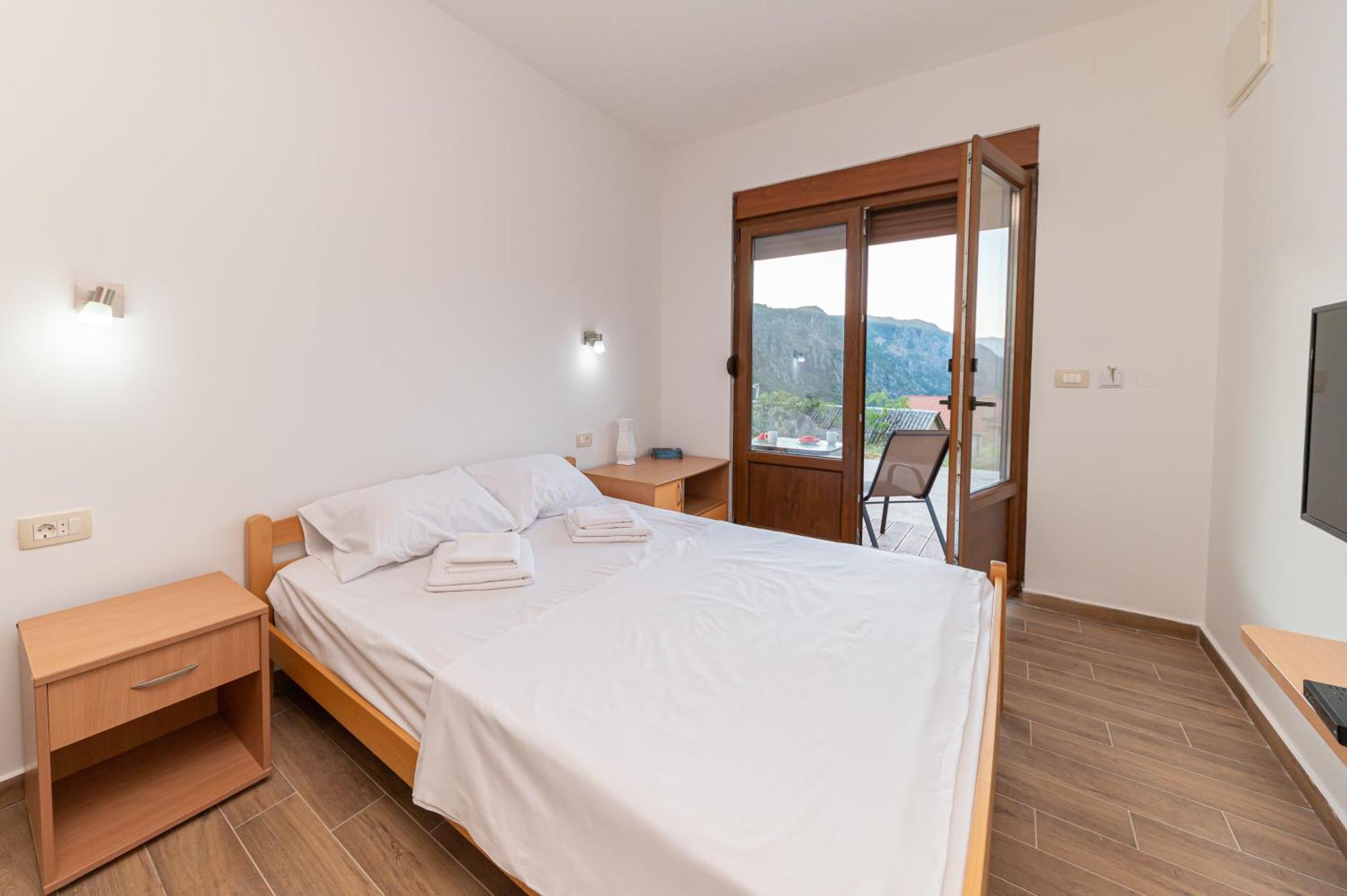 Appartement Red Hill à Kotor Extérieur photo